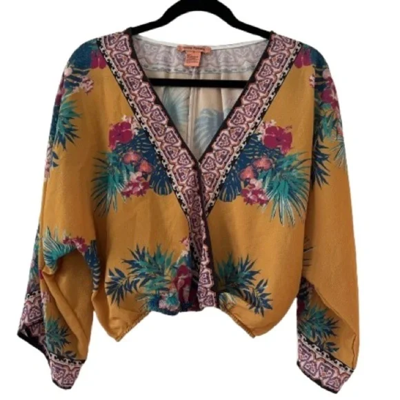 Flying Tomato Yellow Floral V-Neck Boho Crop Top Size Small - Picture 2 of 5